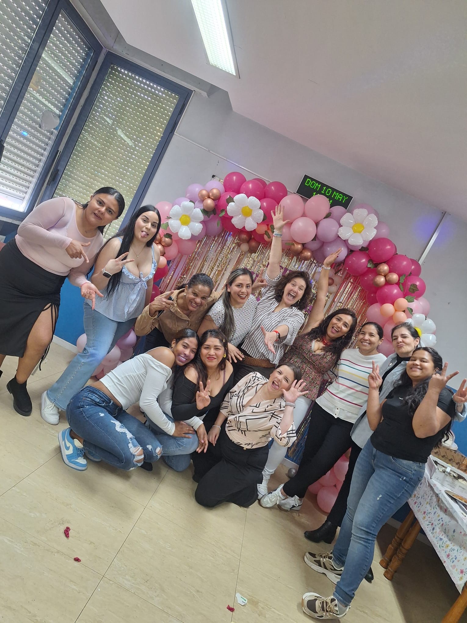 Celebración del Día de la Madre en la Residencia Familiar Mensajeros de la Paz El Pozo