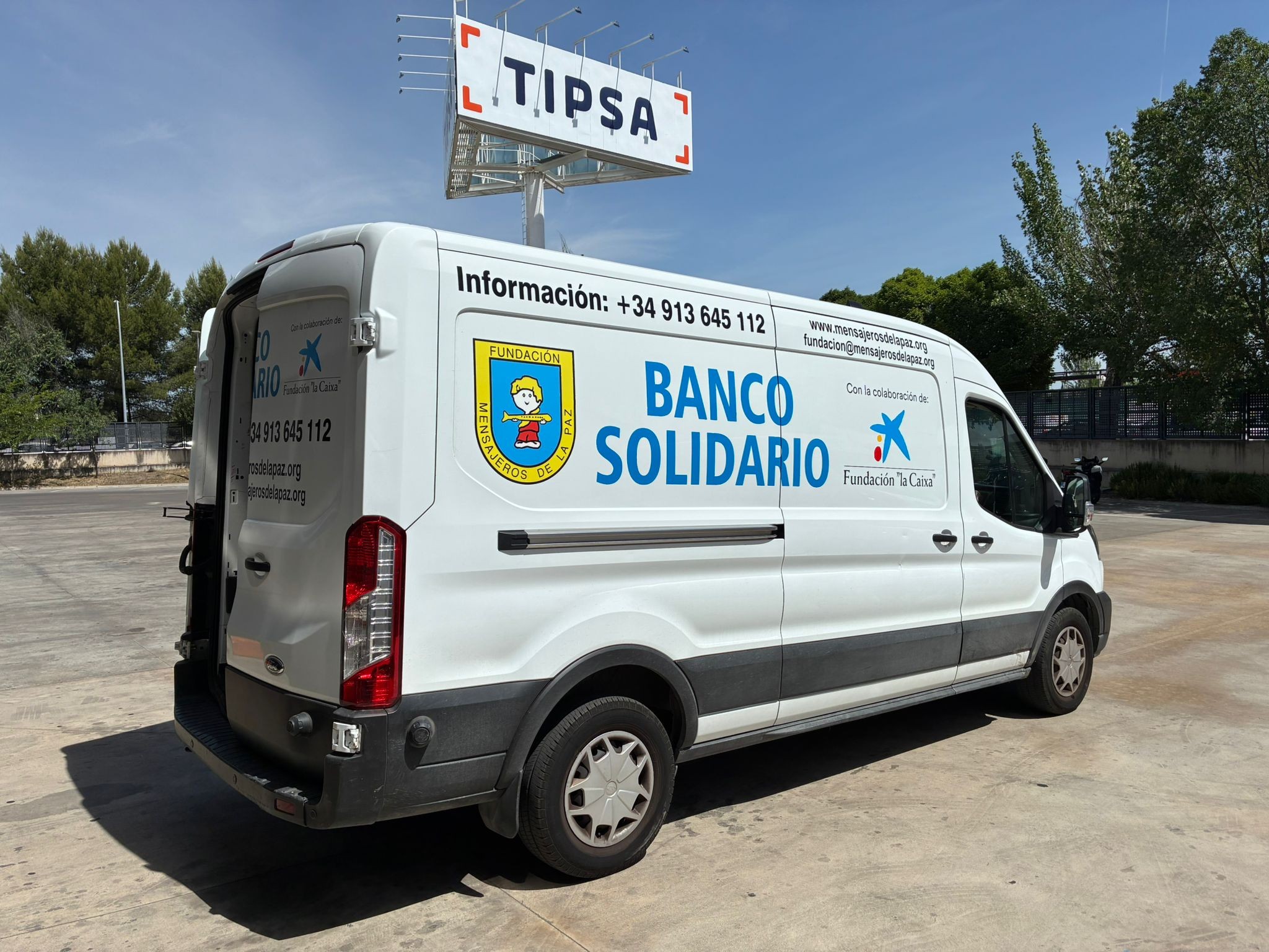 Agradecimiento a TIPSA por su colaboración con el transporte gratuitos de ayuda humanitaria que se llevará a Benín – Africa