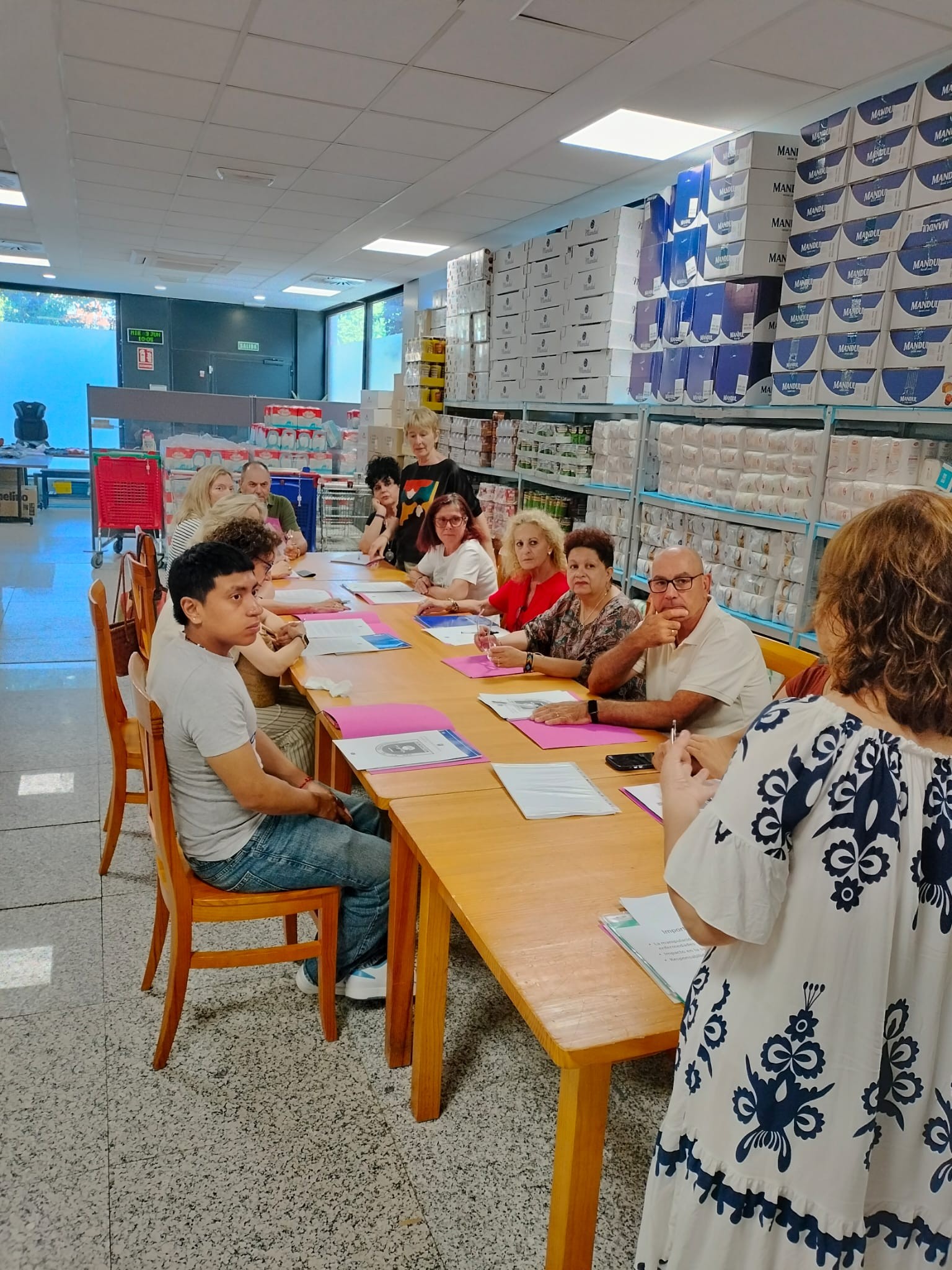 Curso de Manipulación de alimentos en Villaverde para nuestr@s voluntari@s