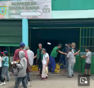 Continua nuestra labor en el Centro de Emergencia en Caracas para los afectados por los terremotos