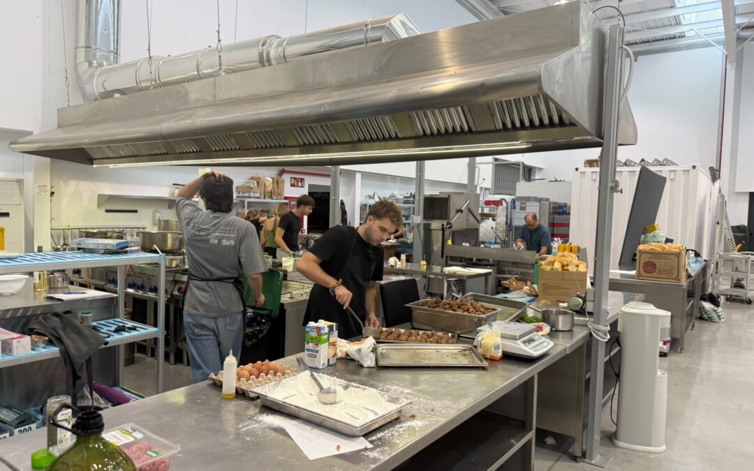 Donación de 155 menús para el Comedor Familiar El Pozo