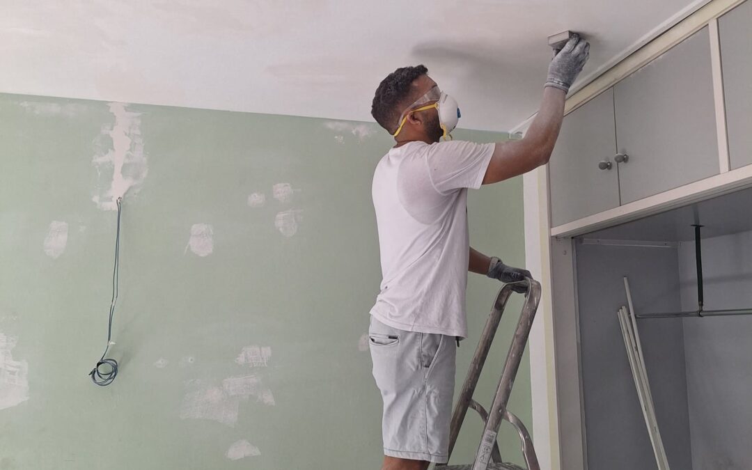 Preparación de los apartamentos para el ingreso de nuevas familias en el Centro Familiar Mensajeros de la Paz El Pozo